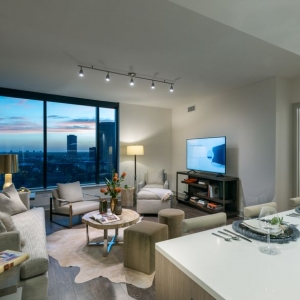 Photo of Houston's Luxury Home Experts