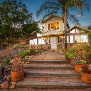 Photo of Glen Henderson & Shannon Keatley - Big Block Realty