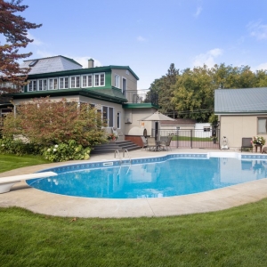Hicksville Clear Swim Pools
