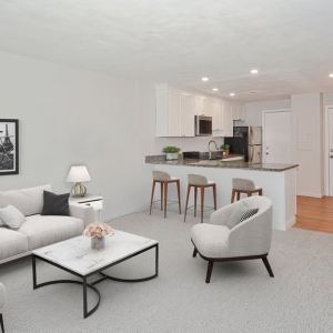 Photo of Lisa Leonard - Century 21 Mario Real Estate
