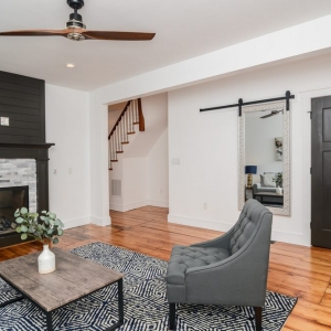 Photo of Lisa Leonard - Century 21 Mario Real Estate