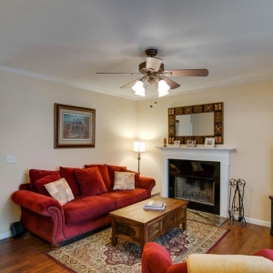 Photo of Virginia Rogan - Village Real Estate
