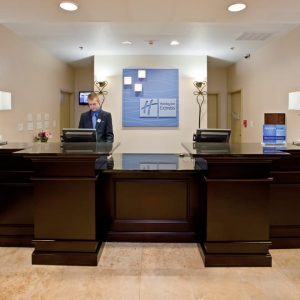 Shelbyville Holiday Inn Express & Suites Shelbyville Indianapolis