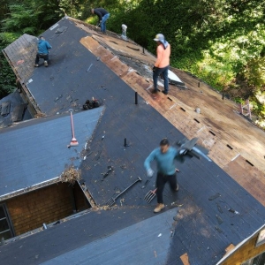 Photo of Golden Heights Roofing