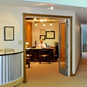 Photo of R Lee Money Attorney at Law