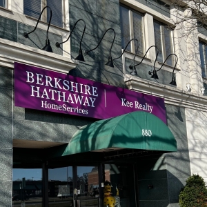 Photo of The Whitehouse Team - Berkshire Hathaway HomeServices Kee Realty