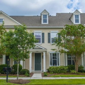 Photo of Heidi Mellison - Brand Name Real Estate