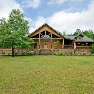 Photo of Liz Mackenzie - RE/MAX Elite