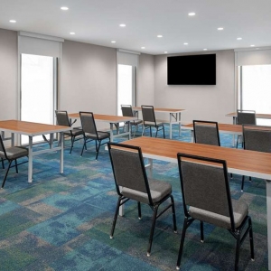 Photo of Home2 Suites Des Moines at Drake University