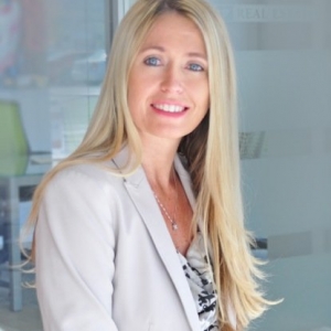 Photo of Bridget Lloyd - TurnKey Realty Group