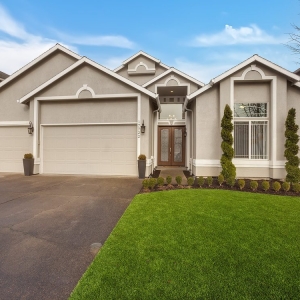 Vancouver Terrie Cox - RE/MAX Equity Group