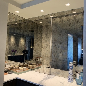Larchmont Majestic Glass & Mirrors