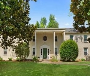 Photo of 12 South Magnolia