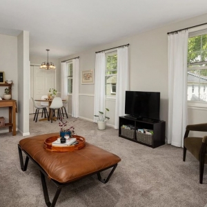 Photo of 12 South Magnolia
