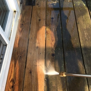 Photo of Oil & Water Deck Refinishing