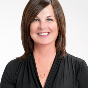 Photo of Holly Noto - Coldwell Banker