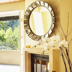 Photo of Glass & Mirror America