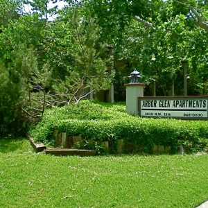 Photo of Arbor Glen Apartments