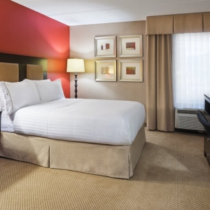 Photo of Holiday Inn Express Charleston-Civic Center