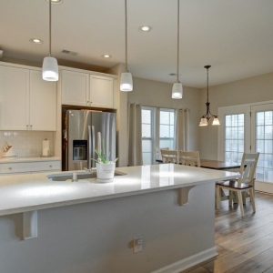 Photo of Karen Taylor - Realty ONE Group Coastal