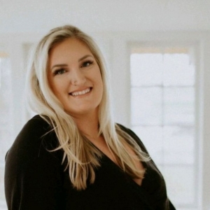 Photo of Tera McCann Soushek - The Agents Real Estate Group