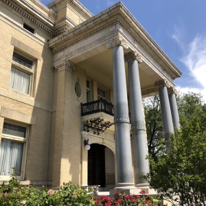 Photo of Alexander Mansion