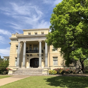Photo of Alexander Mansion