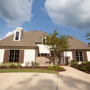Photo of Suzanne Majure - Crye-Leike Realtors