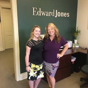 Photo of Edward Jones - Financial Advisor: Shannon H Ockman