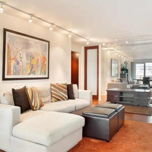 Photo of New York Floorman