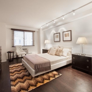 Photo of New York Floorman