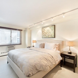 Photo of New York Floorman