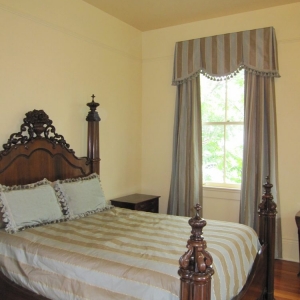 Photo of Wren's Tontine Shade & Design