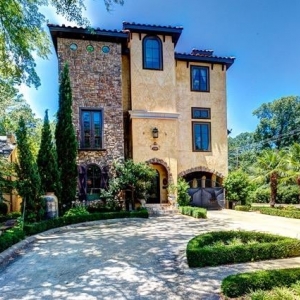Photo of Desselle Real Estate