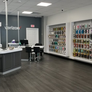 Photo of Verizon Authorized Retailer - Russell Cellular