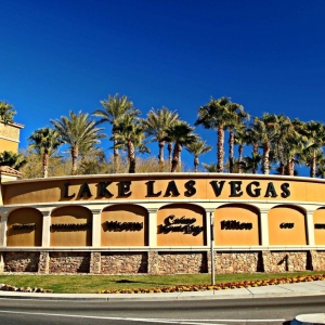 Photo of Lesha Stull - Las Vegas Real Estate Girl - Evolve Realty