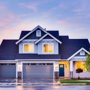 Photo of Cindy Nguyen - Realty Mark