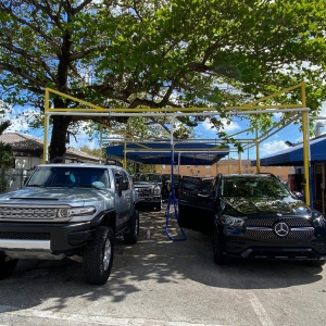 Hialeah Flamingo's Laundromat