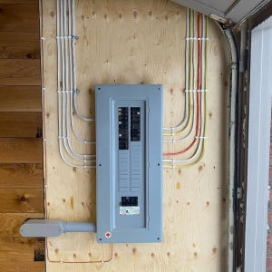 Photo of Favourable Master Electrician
