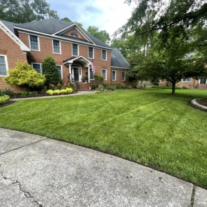 Photo of Alaina Lee lawncare