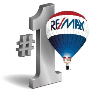Photo of RE/MAX Town Center