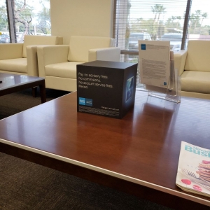 Photo of Charles Schwab