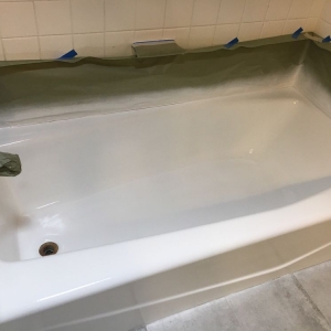 Photo of A V Tub & Top Refinishing