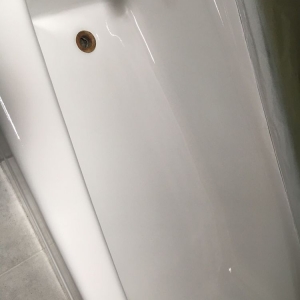 Photo of A V Tub & Top Refinishing