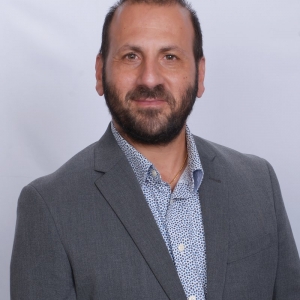 West Lake Hills Farmers Insurance - Hossam Diab