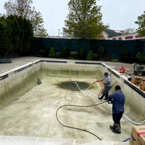 Staten Island Blue Lagoon Swimming Pools