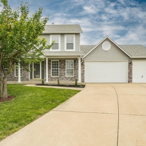Photo of Laura MacDonald -Compass Realty Group