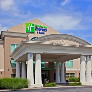 Photo of Holiday Inn Express & Suites Greenwood