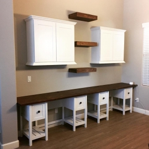 Queen Creek Table Top Furnishings