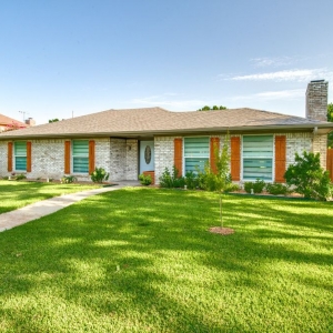 Photo of Brenda Mancil-RE/MAX Premier